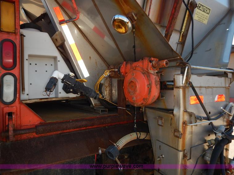 image for item K1712 2001 Sterling LT7501 dump truck