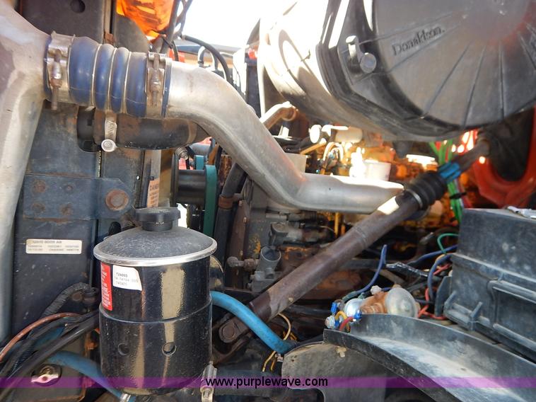 image for item K1712 2001 Sterling LT7501 dump truck