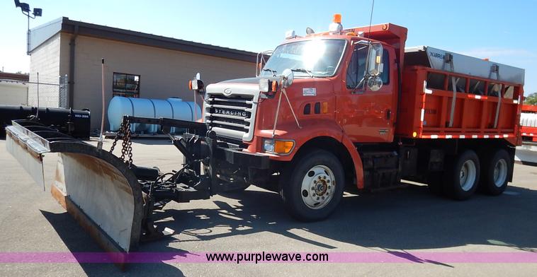 image for item K1713 2001 Sterling LT7501 dump truck