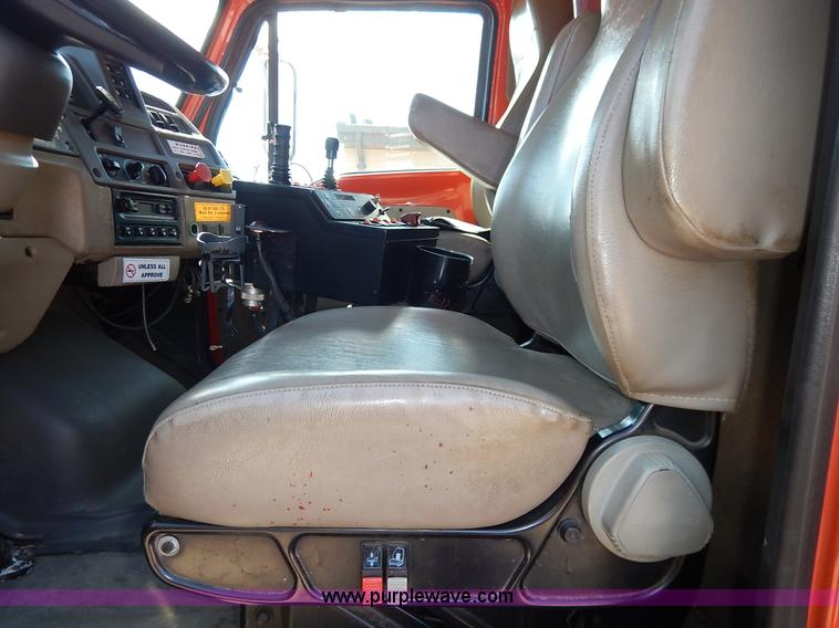 image for item K1713 2001 Sterling LT7501 dump truck