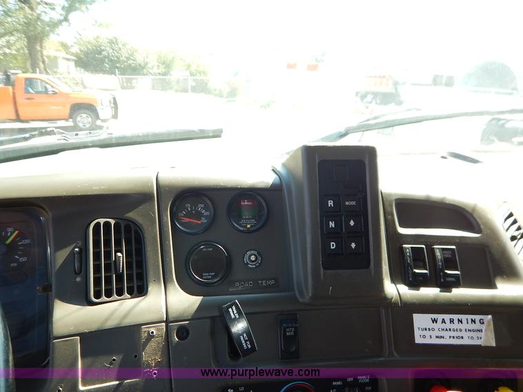 image for item K1713 2001 Sterling LT7501 dump truck