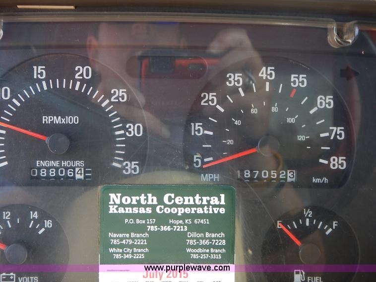 image for item K1713 2001 Sterling LT7501 dump truck