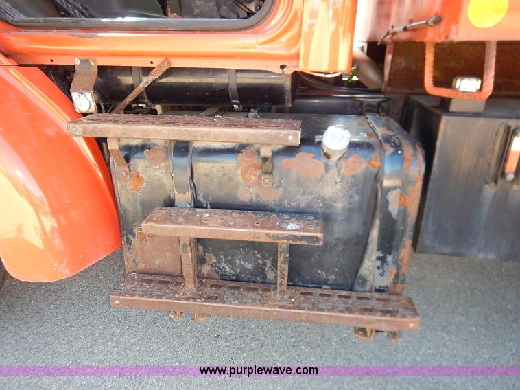 image for item K1713 2001 Sterling LT7501 dump truck