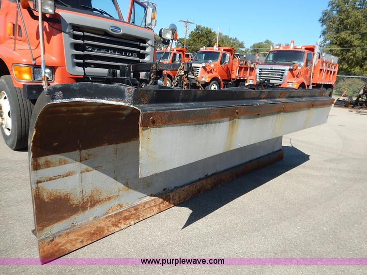 image for item K1713 2001 Sterling LT7501 dump truck