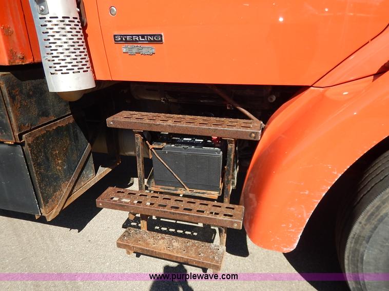 image for item K1713 2001 Sterling LT7501 dump truck