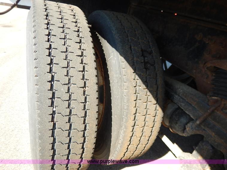 image for item K1713 2001 Sterling LT7501 dump truck