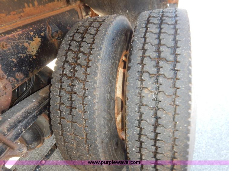 image for item K1713 2001 Sterling LT7501 dump truck