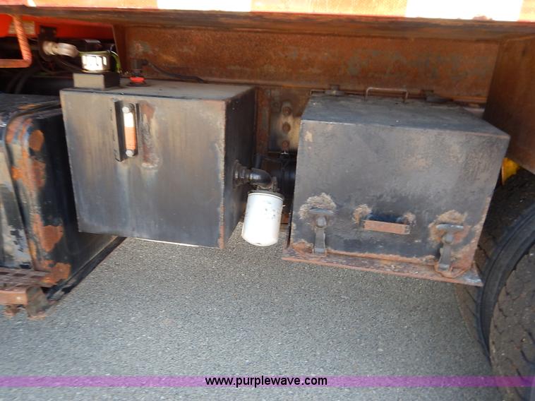 image for item K1713 2001 Sterling LT7501 dump truck