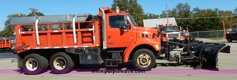 image for item K1714 2001 Sterling LT7501 dump truck