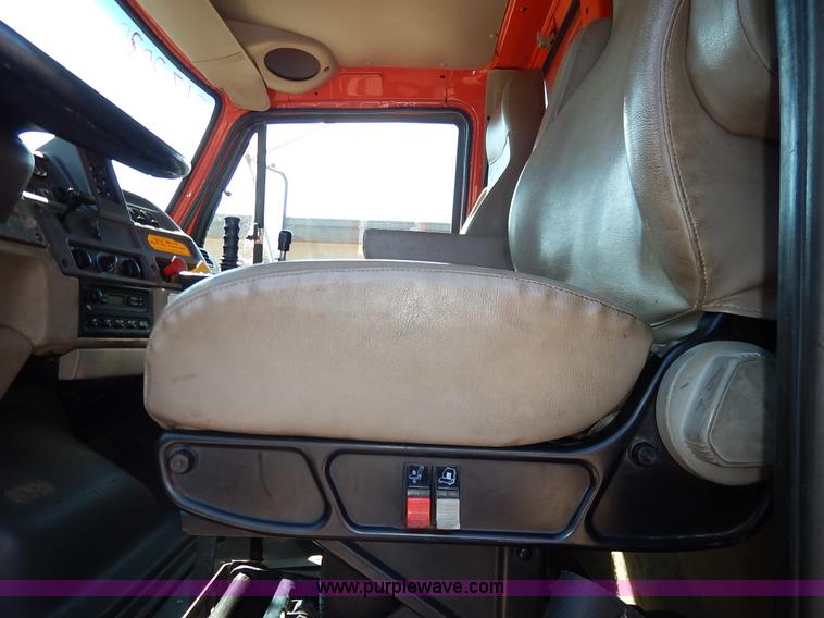 image for item K1714 2001 Sterling LT7501 dump truck