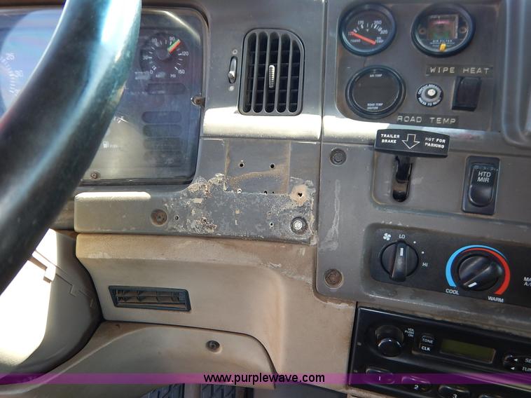 image for item K1714 2001 Sterling LT7501 dump truck