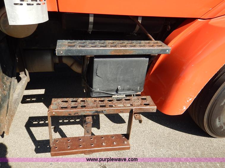 image for item K1714 2001 Sterling LT7501 dump truck