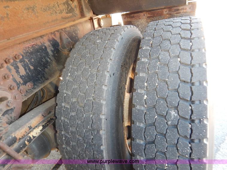 image for item K1714 2001 Sterling LT7501 dump truck