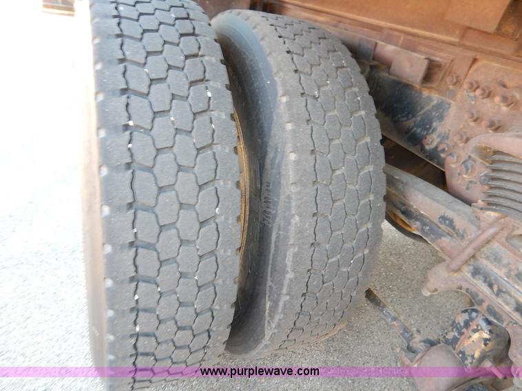 image for item K1714 2001 Sterling LT7501 dump truck