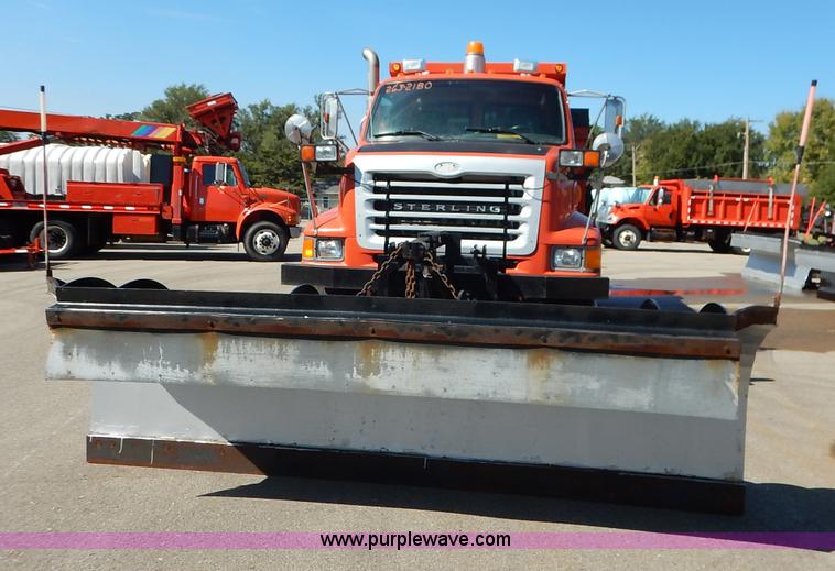 image for item K1717 2002 Sterling LT7501 dump truck