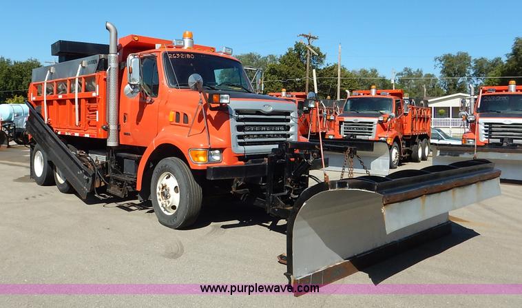 image for item K1717 2002 Sterling LT7501 dump truck
