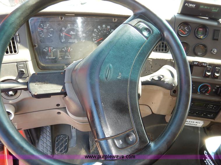 image for item K1717 2002 Sterling LT7501 dump truck