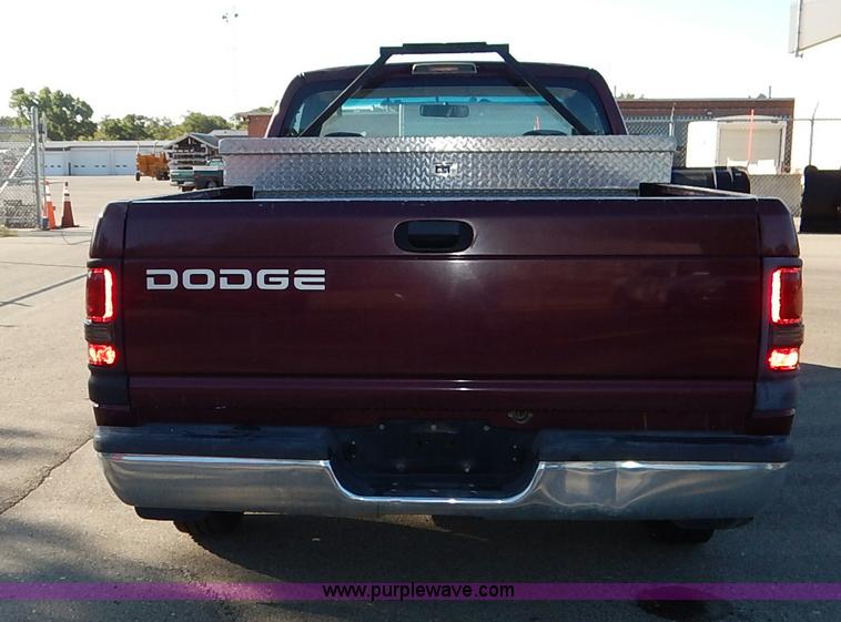 image for item K1721 2001 Dodge Ram 1500 pickup truck