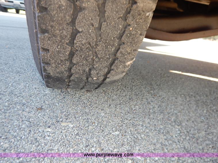 image for item K1721 2001 Dodge Ram 1500 pickup truck