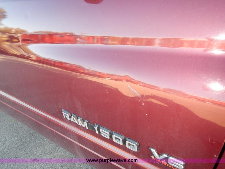 image for item K1721 2001 Dodge Ram 1500 pickup truck