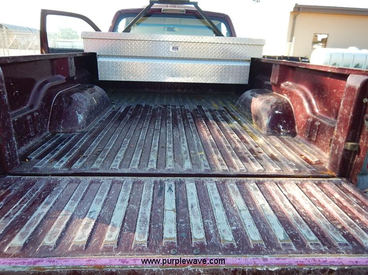 image for item K1721 2001 Dodge Ram 1500 pickup truck