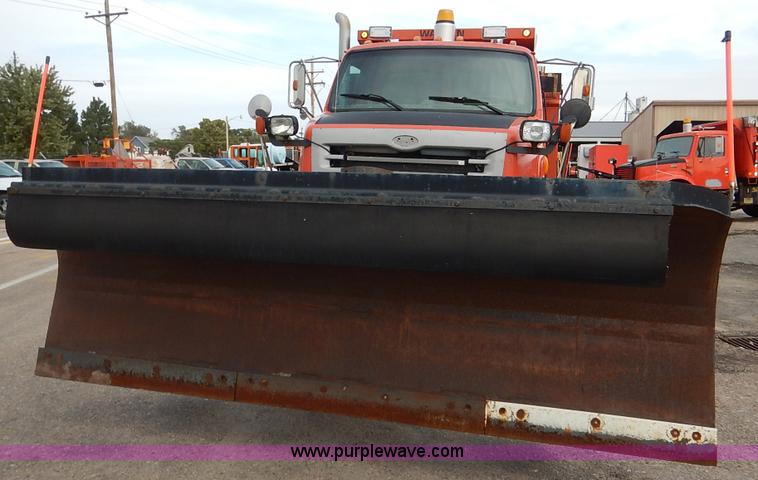 image for item K1726 2001 Sterling LT7501 dump truck