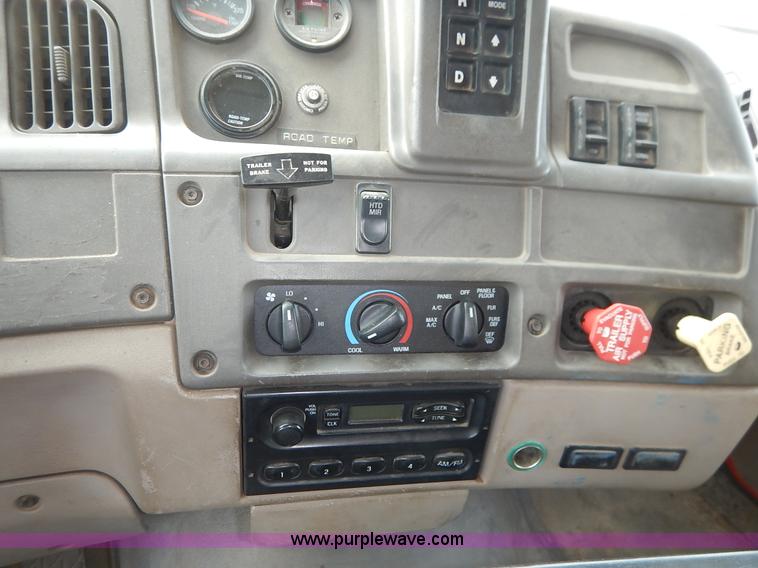 image for item K1726 2001 Sterling LT7501 dump truck