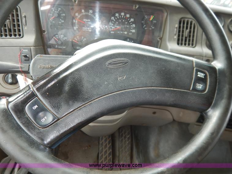 image for item K1726 2001 Sterling LT7501 dump truck