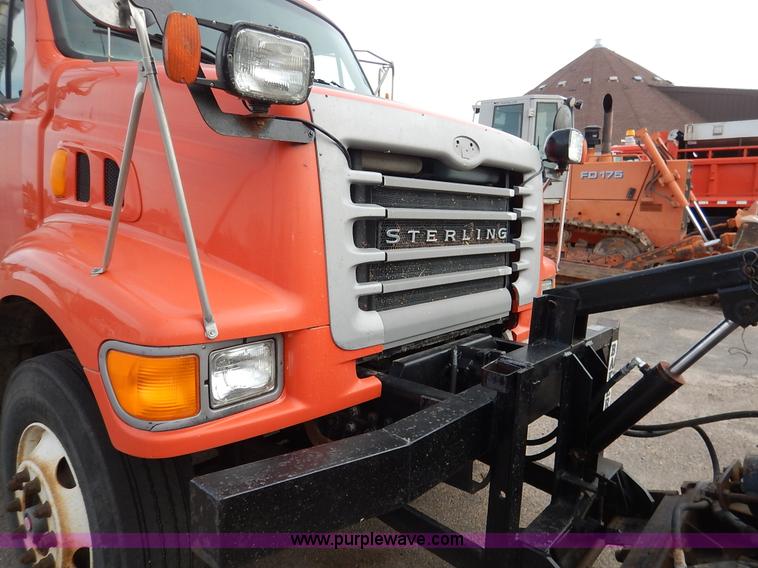 image for item K1726 2001 Sterling LT7501 dump truck