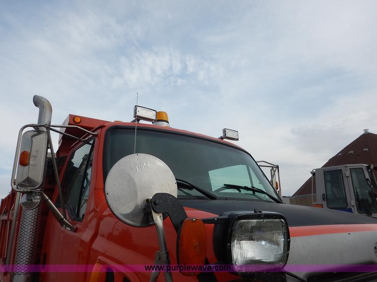 image for item K1726 2001 Sterling LT7501 dump truck