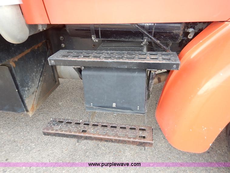 image for item K1726 2001 Sterling LT7501 dump truck