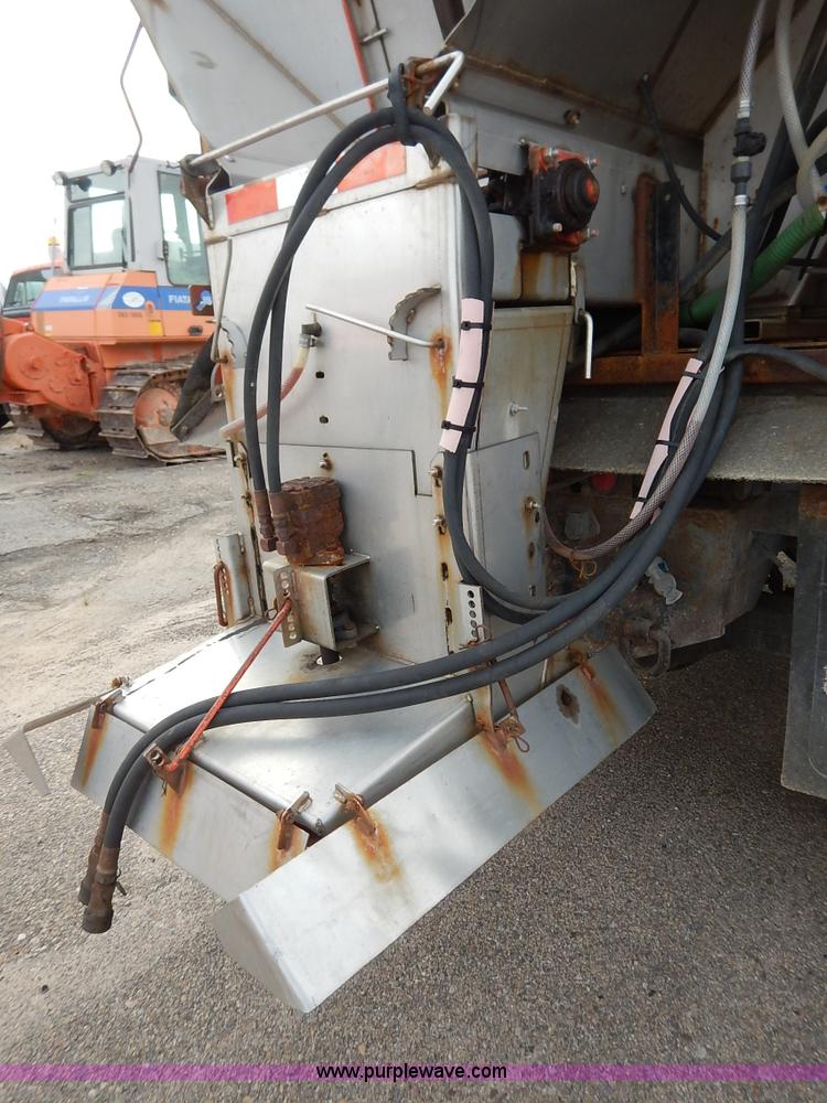 image for item K1726 2001 Sterling LT7501 dump truck