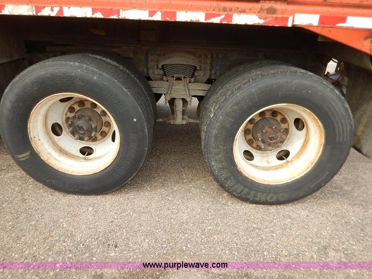 image for item K1726 2001 Sterling LT7501 dump truck