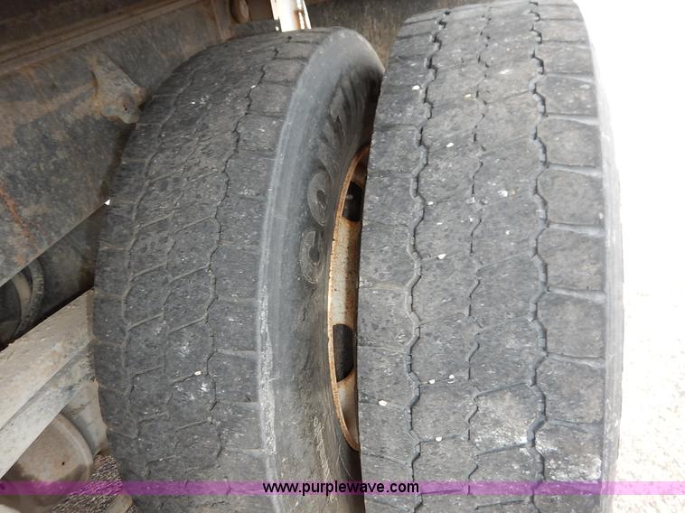 image for item K1726 2001 Sterling LT7501 dump truck