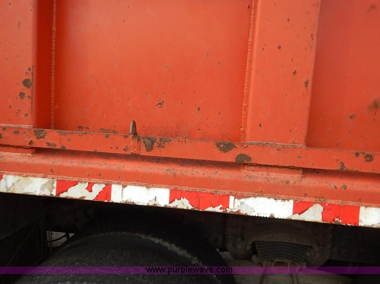 image for item K1726 2001 Sterling LT7501 dump truck