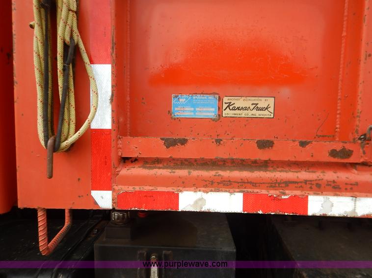 image for item K1726 2001 Sterling LT7501 dump truck