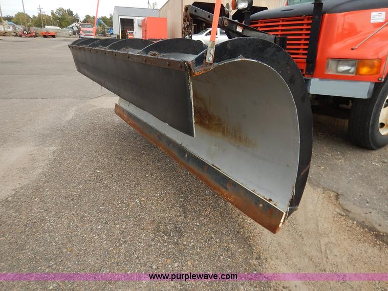 image for item K1727 1999 International 4900 dump truck
