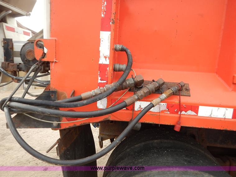 image for item K1727 1999 International 4900 dump truck