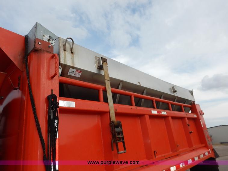 image for item K1727 1999 International 4900 dump truck