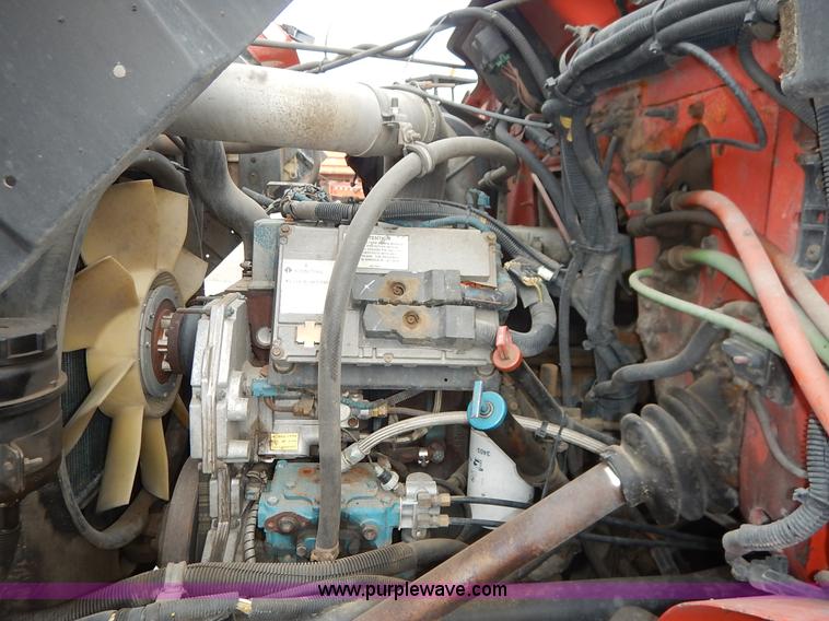 image for item K1727 1999 International 4900 dump truck