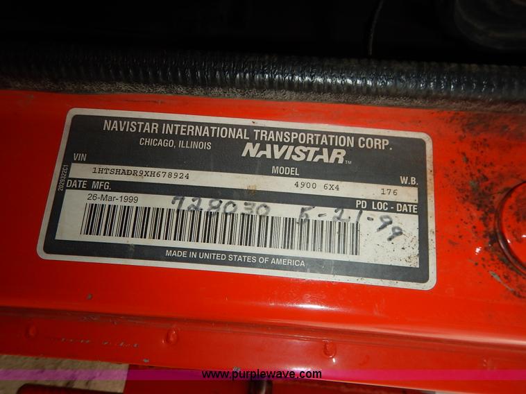 image for item K1727 1999 International 4900 dump truck