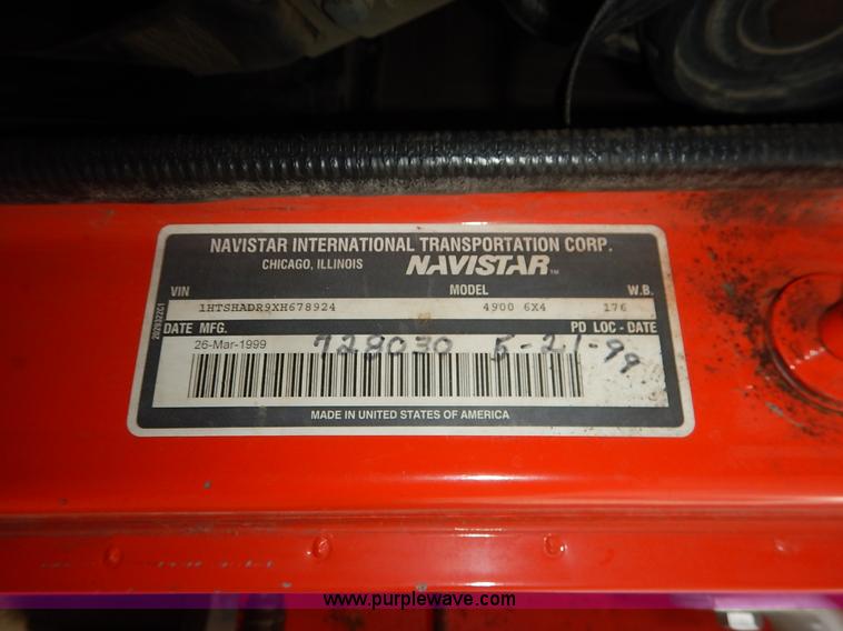 image for item K1727 1999 International 4900 dump truck