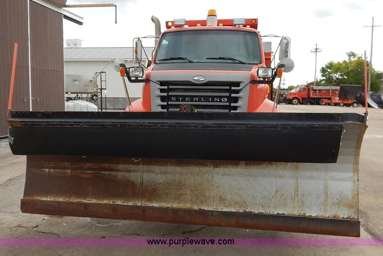 image for item K1728 2001 Sterling LT7501 dump truck