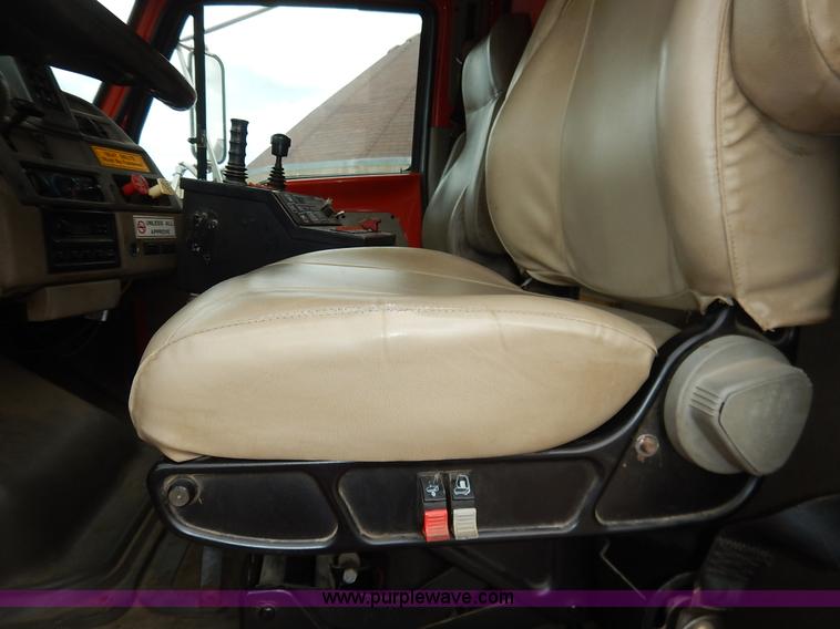 image for item K1728 2001 Sterling LT7501 dump truck