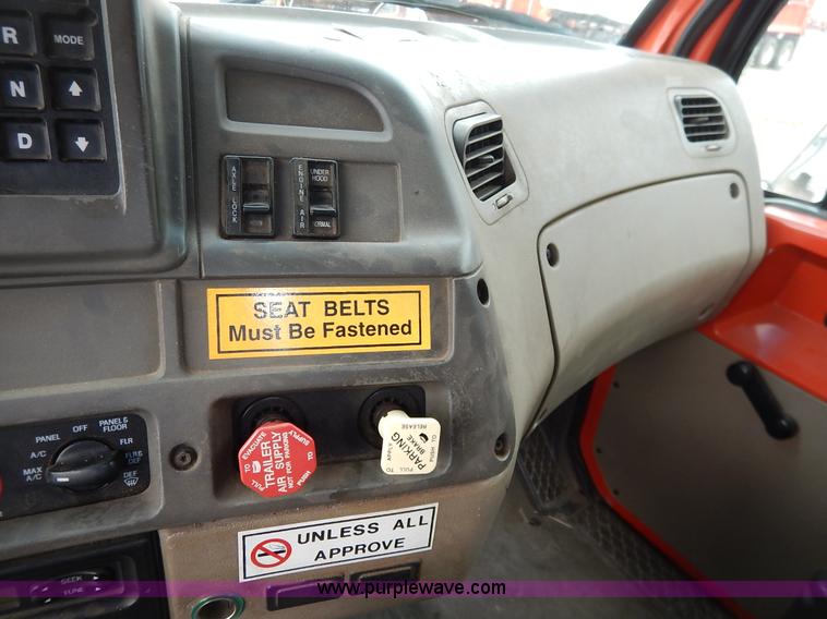 image for item K1728 2001 Sterling LT7501 dump truck