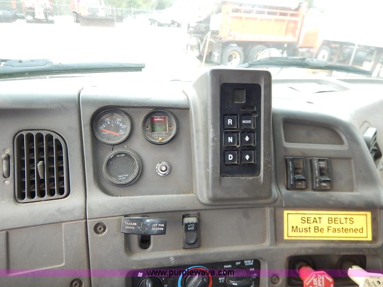 image for item K1728 2001 Sterling LT7501 dump truck