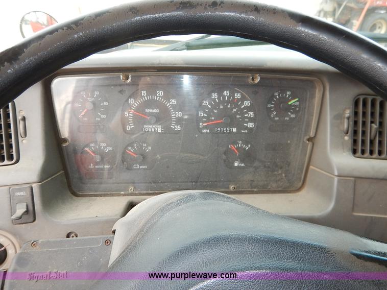 image for item K1728 2001 Sterling LT7501 dump truck