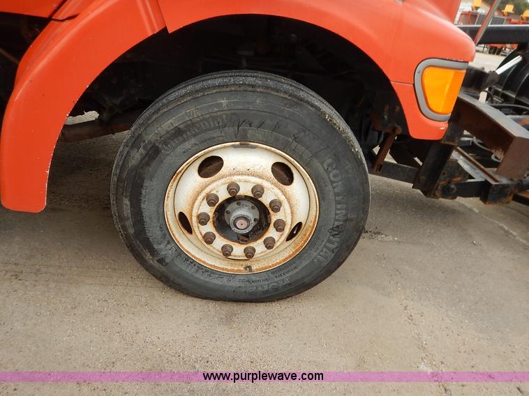 image for item K1728 2001 Sterling LT7501 dump truck