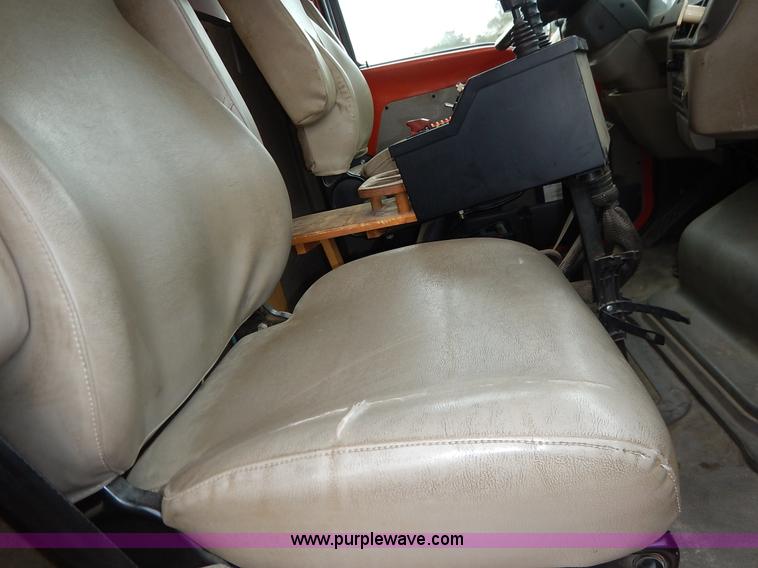 image for item K1728 2001 Sterling LT7501 dump truck