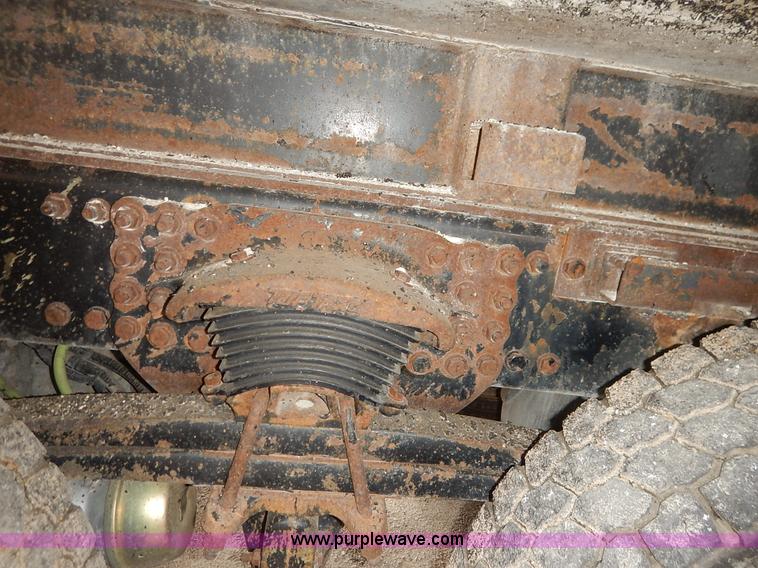 image for item K1728 2001 Sterling LT7501 dump truck